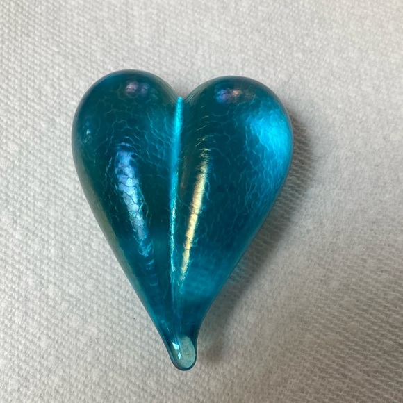 Robert Held Art Glass Turquoise Heartbeat Paperweight Décor - Picture 1 of 5